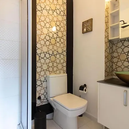 Appartement Compact & Bright 1br In Taksim W View Istanboel