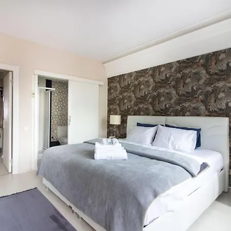 Compact & Bright 1br In Taksim W View Istanboel