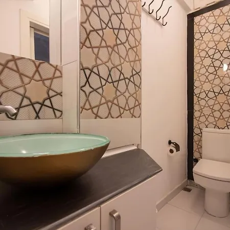 Apartment Compact & Bright 1br In Taksim W View Istanbul